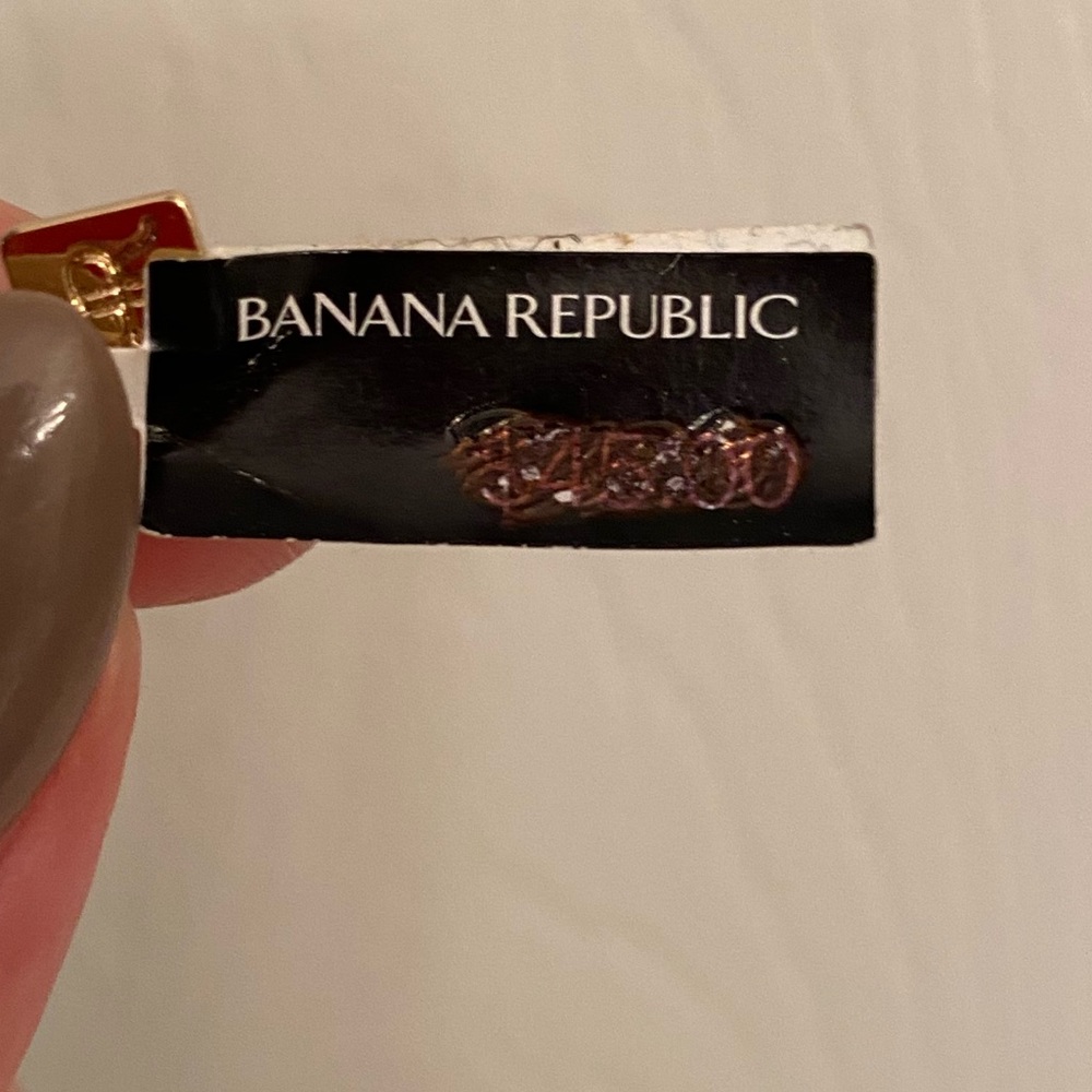 Banana Republic gold and aqua necklace. - Picture 10 of 11